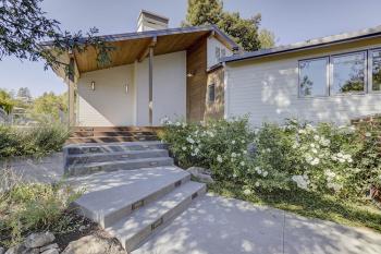 Mt. Tamalpais executive residence entrance